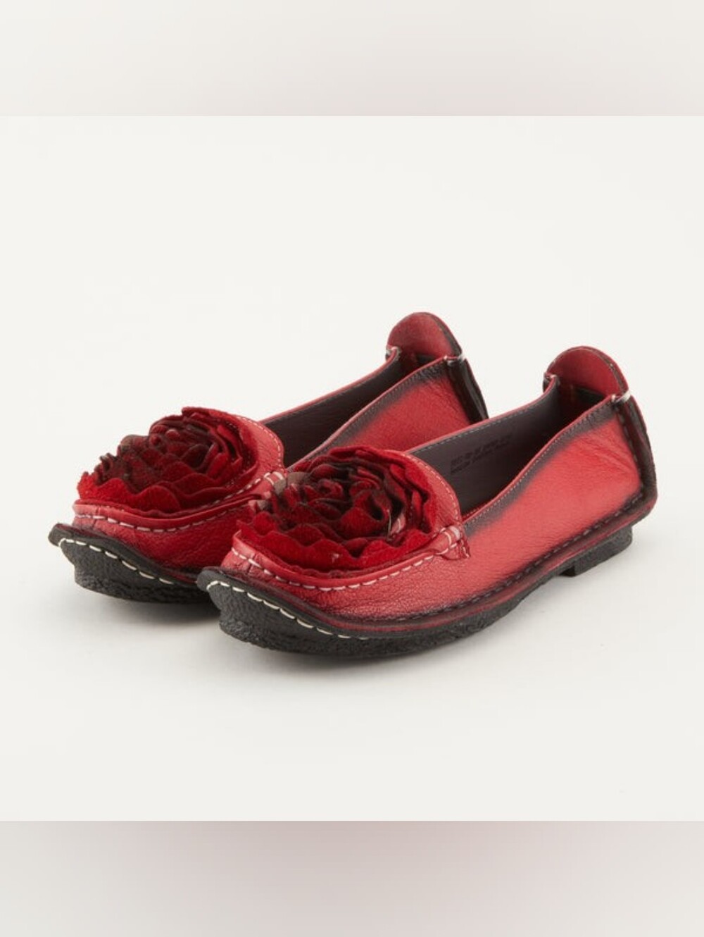 L'artiste Spring Step Dezi Red Slip On Leather Shoes Flower Sz 11.NWOT